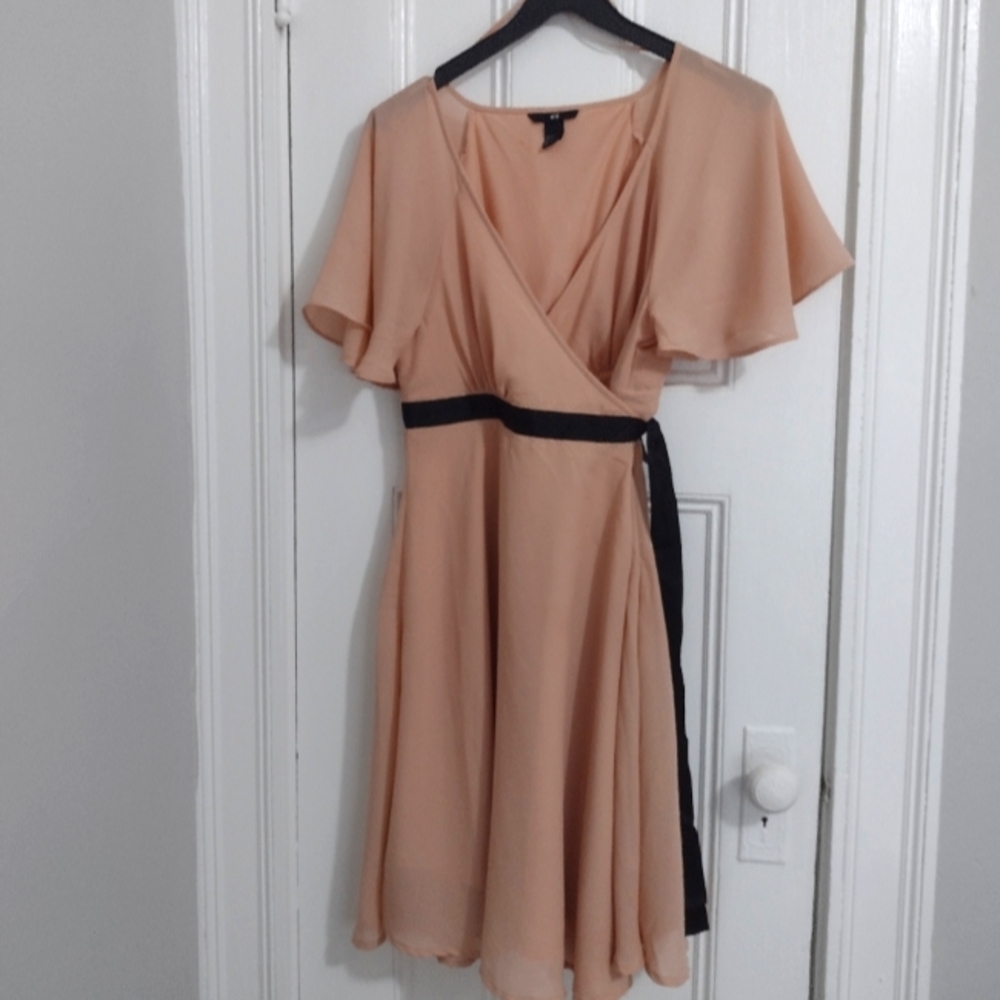 Peachy pink H&M wrap dress
